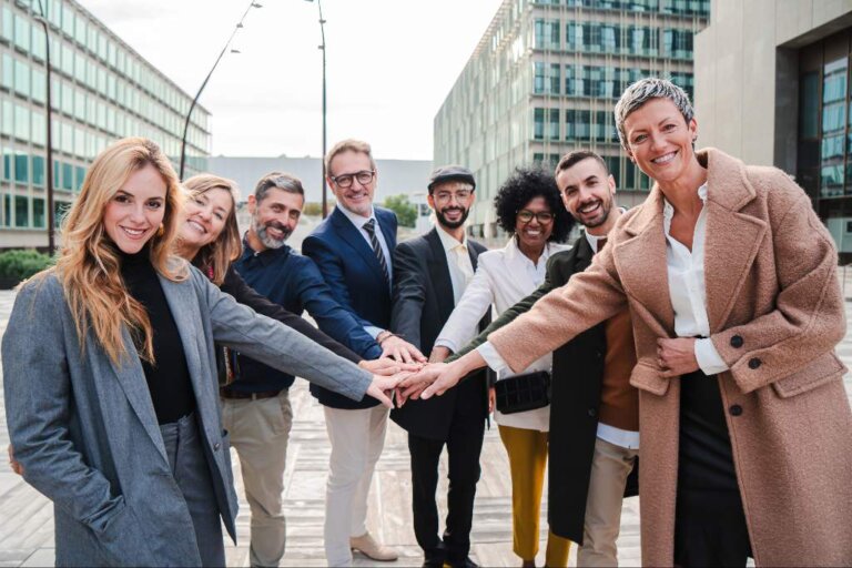 How to Empower Others & Build a Stronger, More Motivated Team