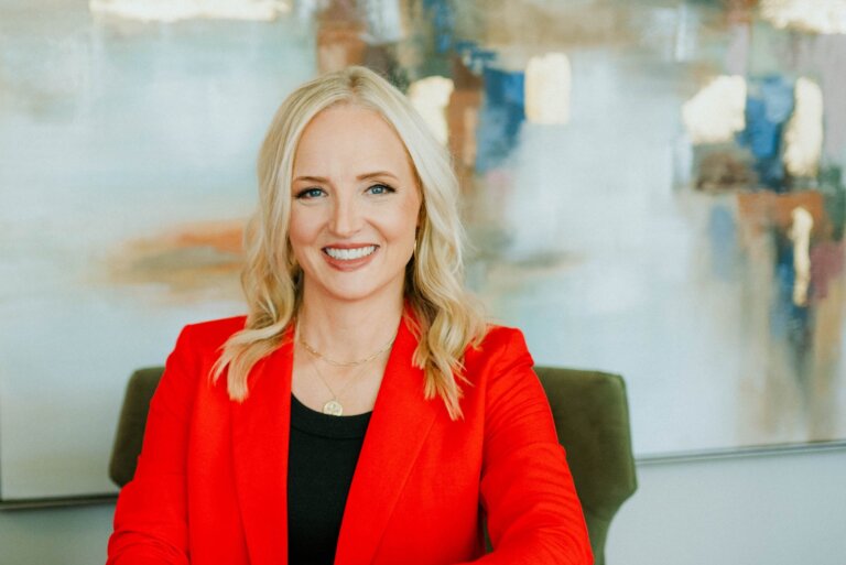 4 Unexpected Trust-Building Behaviors of Extraordinary Culture